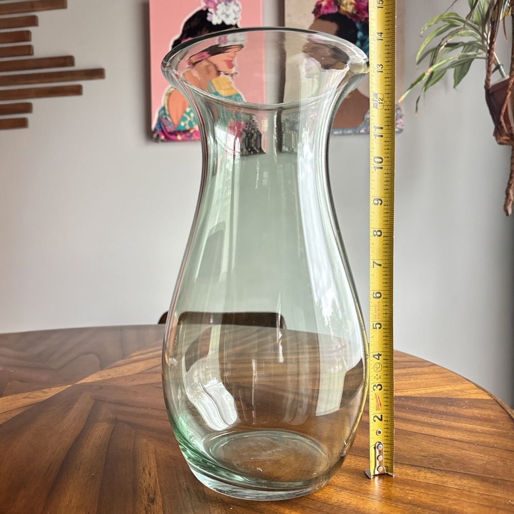 Green Glass Vase Elegant Flower Vase Centerpiece Home Decor 13 Inches - Picture 3 of 4